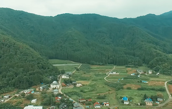 会社紹介動画のサムネイル